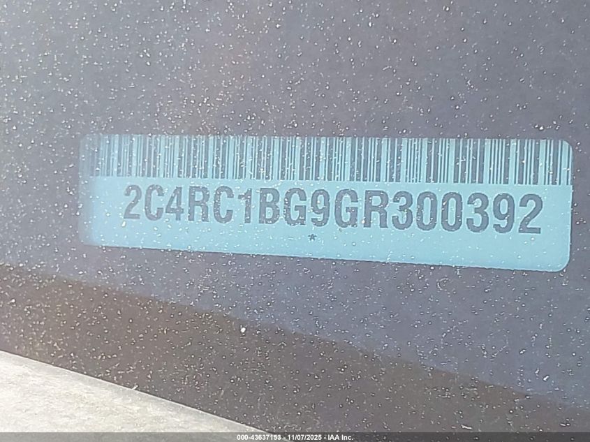 2016 Chrysler Town & Country Touring VIN: 2C4RC1BG9GR300392 Lot: 43637153
