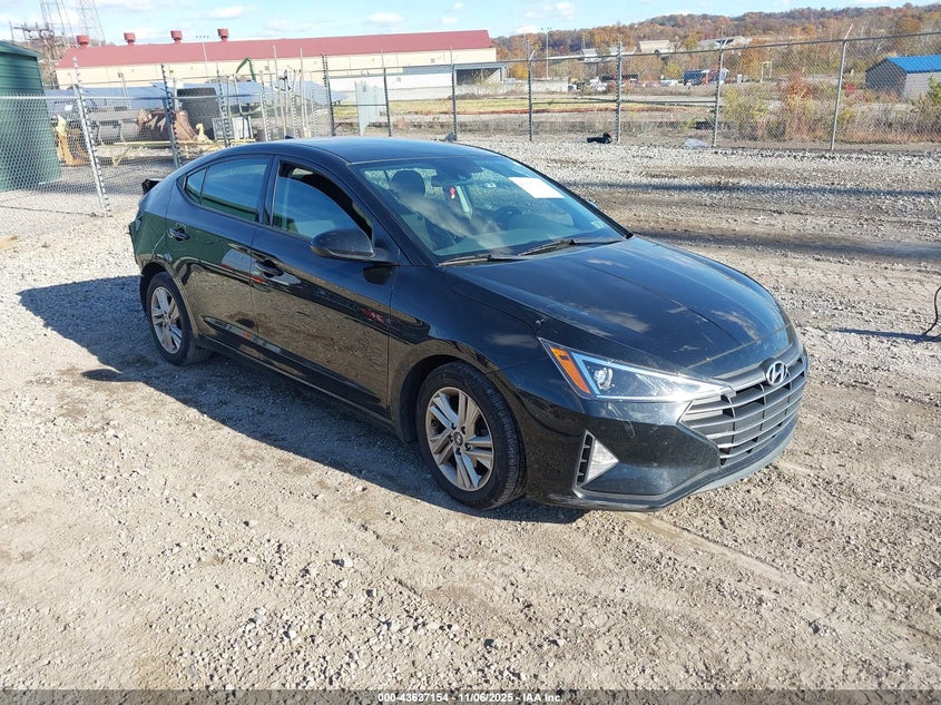 HYUNDAI ELANTRA SEL