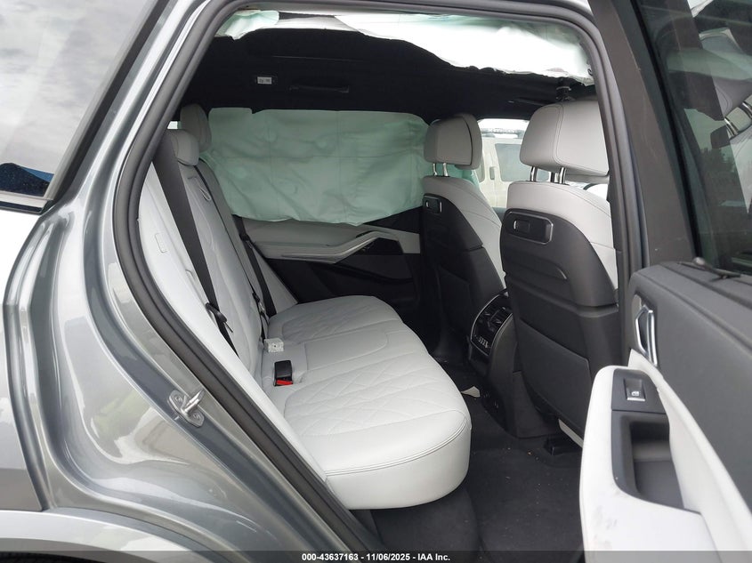5UX23EU04T9227133 2026 BMW X5 photo no. 8