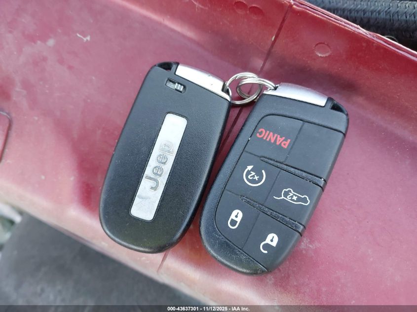 2015 Jeep Grand Cherokee Overland VIN: 1C4RJFCG3FC607761 Lot: 43637301