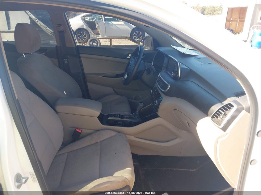 2021 Hyundai Tucson Value VIN: KM8J33A49MU364636 Lot: 43637344
