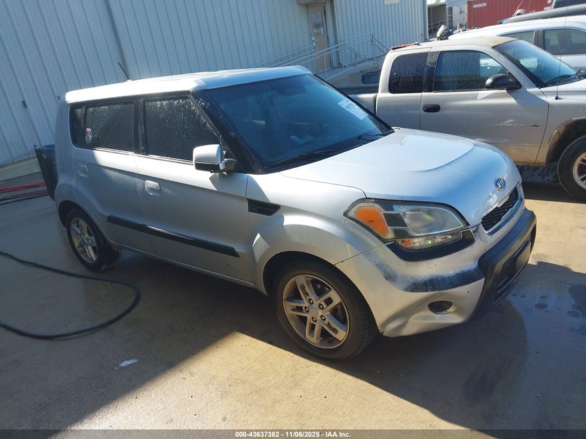 KIA SOUL +