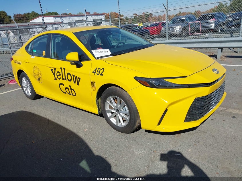 TOYOTA CAMRY LE