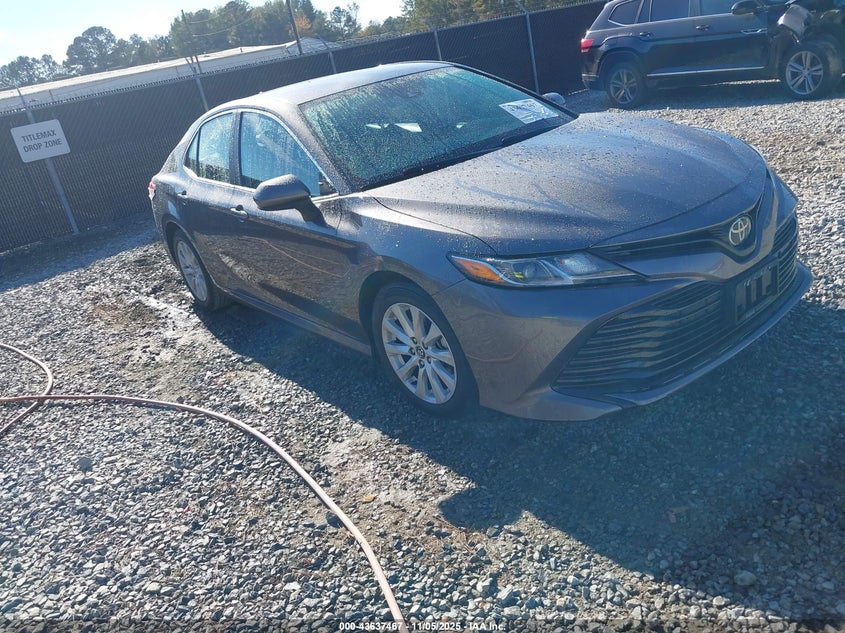 TOYOTA CAMRY LE