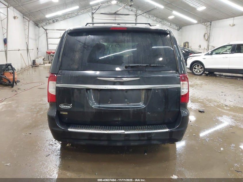 2015 Chrysler Town & Country Touring VIN: 2C4RC1BG2FR553102 Lot: 43637484