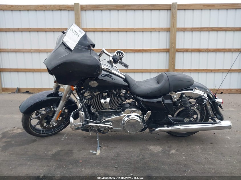 2023 HARLEY-DAVIDSON FLHXS - 1HD1KRP11PB628308