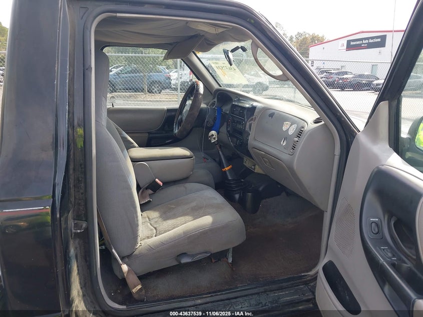 4F4YR12U81TM12866 2001 MAZDA B-SERIES photo no. 5