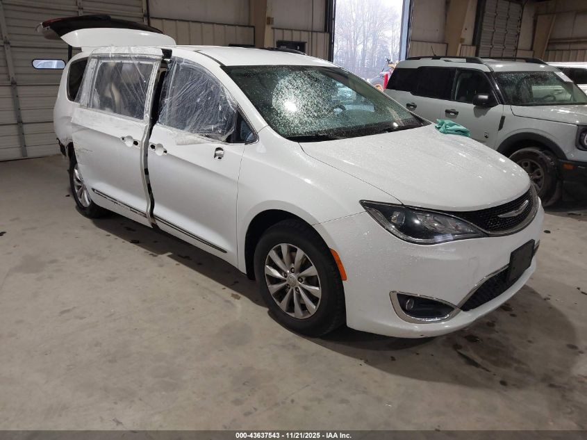 CHRYSLER PACIFICA TOURING L