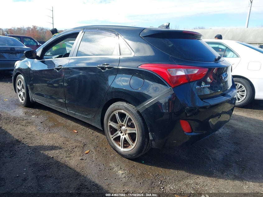 KMHD35LE8DU088366 2013 HYUNDAI ELANTRA photo no. 3