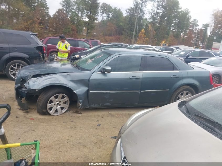 2006 Chrysler 300 Touring VIN: 2C3KA53G86H285700 Lot: 43637618