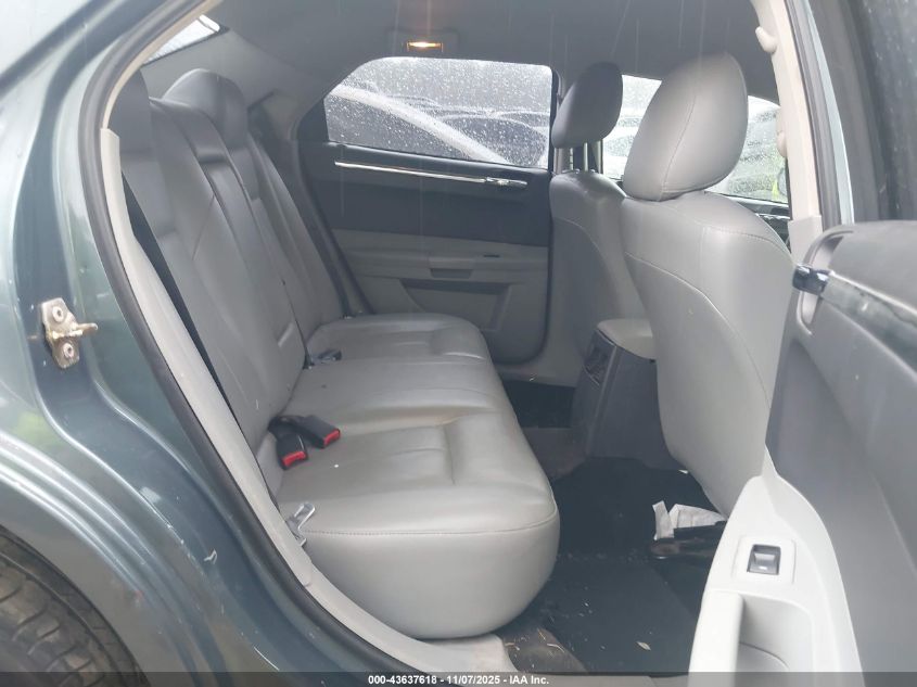 2006 Chrysler 300 Touring VIN: 2C3KA53G86H285700 Lot: 43637618