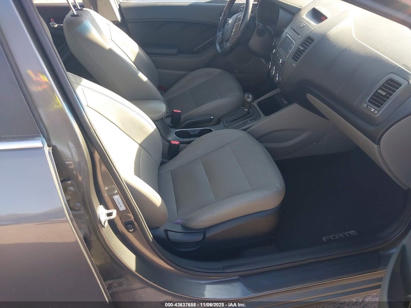 2014 Kia Forte Ex VIN: KNAFZ4A82E5050627 Lot: 43637658