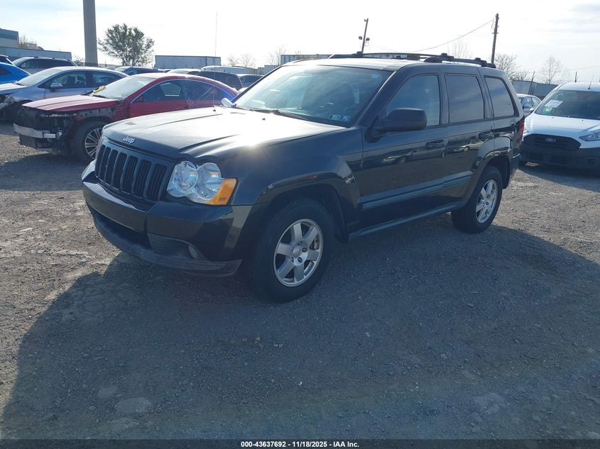 1J8GR48K28C226769 2008 JEEP GRAND CHEROKEE photo no. 2
