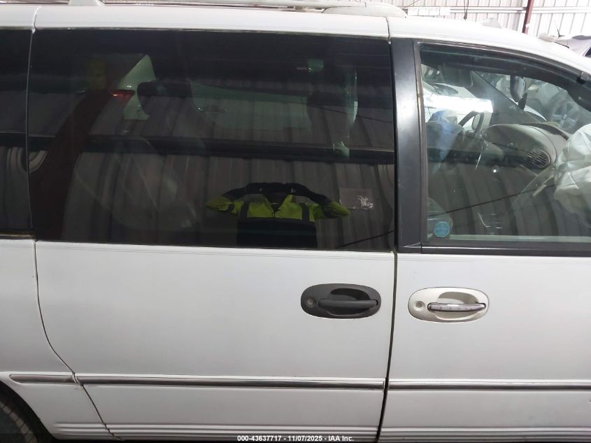 2000 Chrysler Town & Country Limited VIN: 1C4GP64L5YB674792 Lot: 43637717