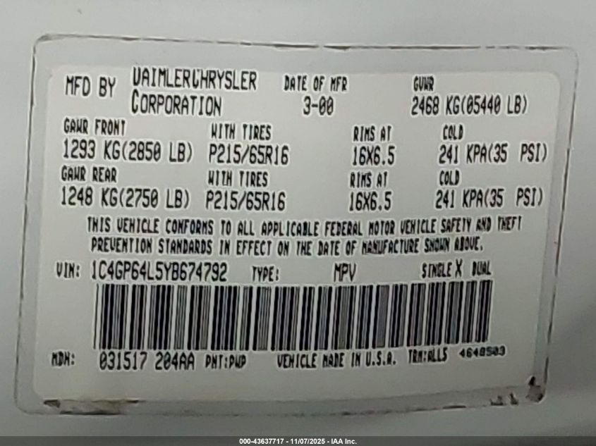 2000 Chrysler Town & Country Limited VIN: 1C4GP64L5YB674792 Lot: 43637717