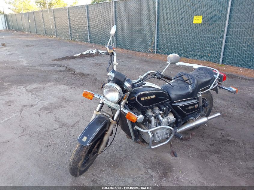 1HFSC0201DA301573 1983 HONDA GL photo no. 2