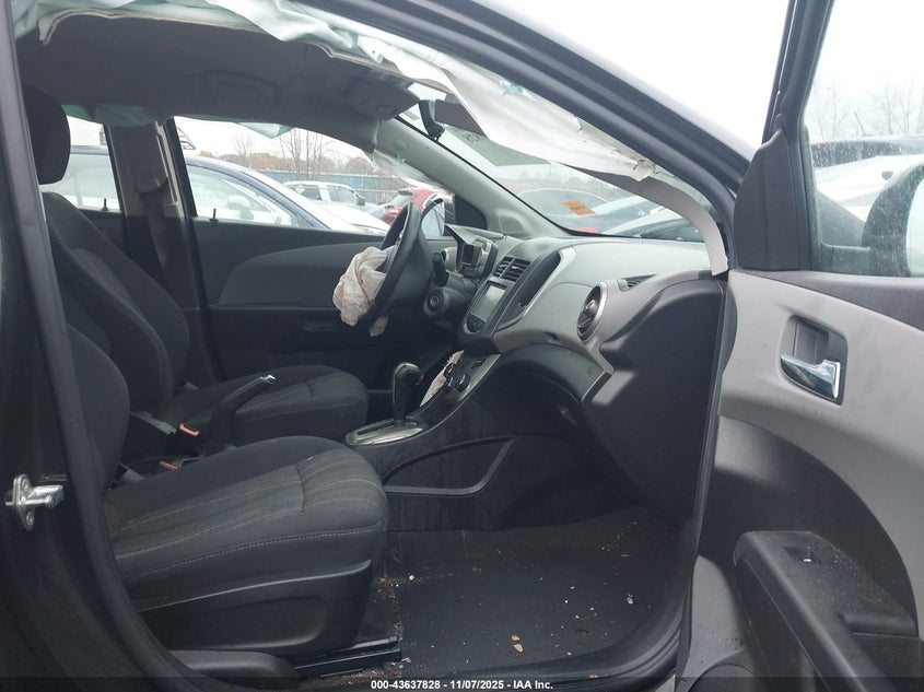 2015 CHEVROLET SONIC LT AUTO 1G1JC5SH0F4104154