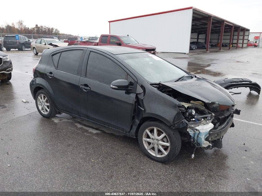 TOYOTA PRIUS C THREE