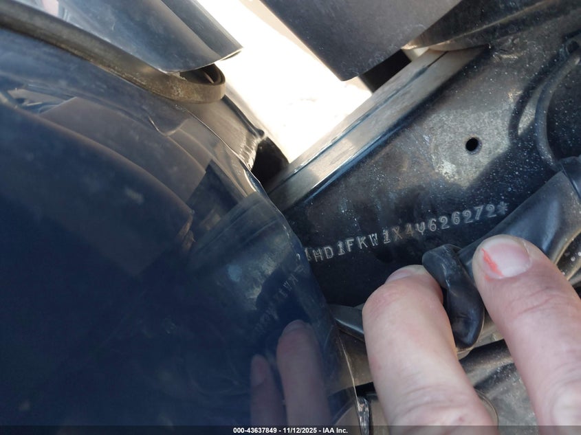 2004 Harley-Davidson Flhtci Shrine VIN: 1HD1FKW1X4Y626272 Lot: 43637849