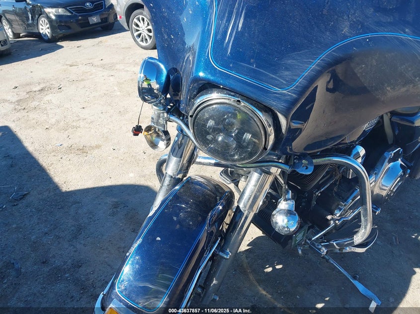 2013 Harley-Davidson Flhtc Electra Glide Classic VIN: 1HD1FFM16DB685011 Lot: 43637857