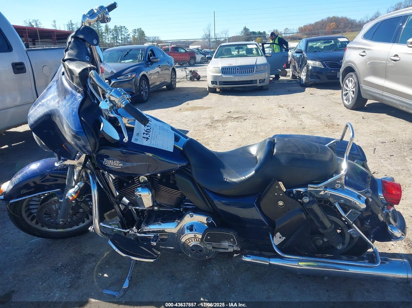 2013 Harley-Davidson Flhtc Electra Glide Classic VIN: 1HD1FFM16DB685011 Lot: 43637857