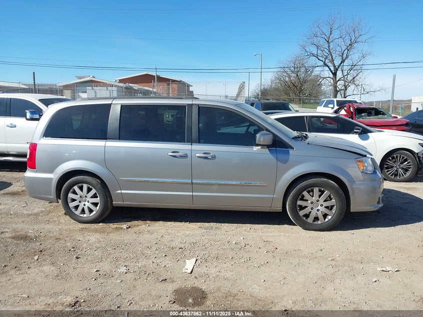 2015 Chrysler Town & Country Touring VIN: 2C4RC1BGXFR544793 Lot: 43637862