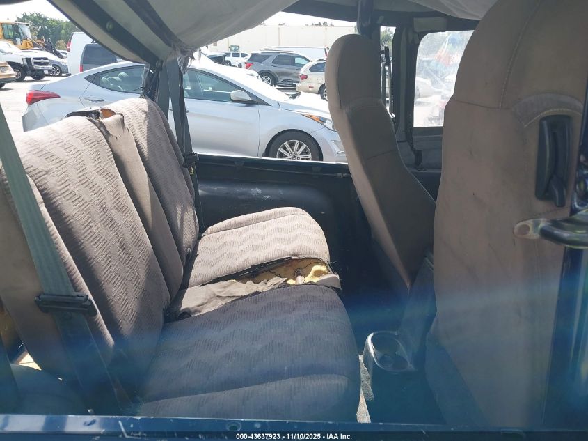 2004 Jeep Wrangler X VIN: 1J4FA39S54P749879 Lot: 43637923