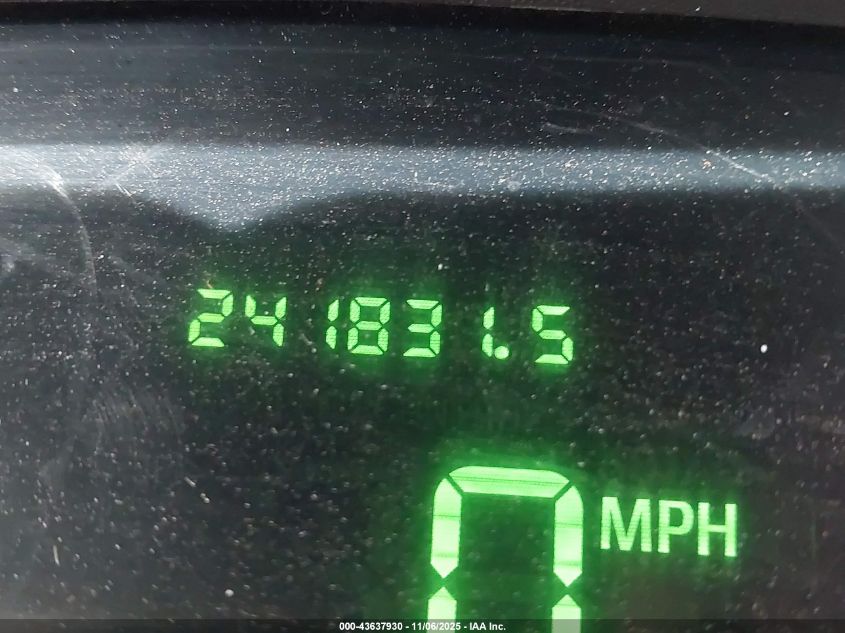 2005 Ford Crown Victoria Lx/Lx Sport VIN: 2FAHP74W35X101828 Lot: 43637930