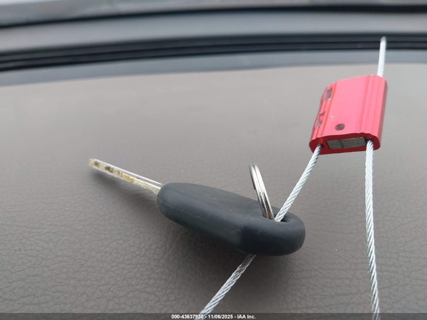 2005 Ford Crown Victoria Lx/Lx Sport VIN: 2FAHP74W35X101828 Lot: 43637930