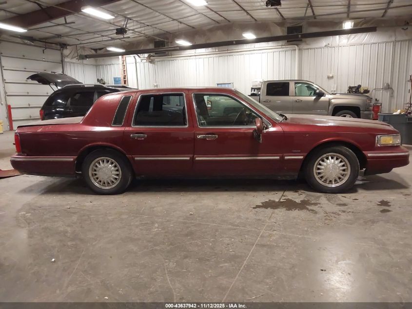 1996 Lincoln Town Car Cartier VIN: 1LNLM83W3TY607897 Lot: 43637942
