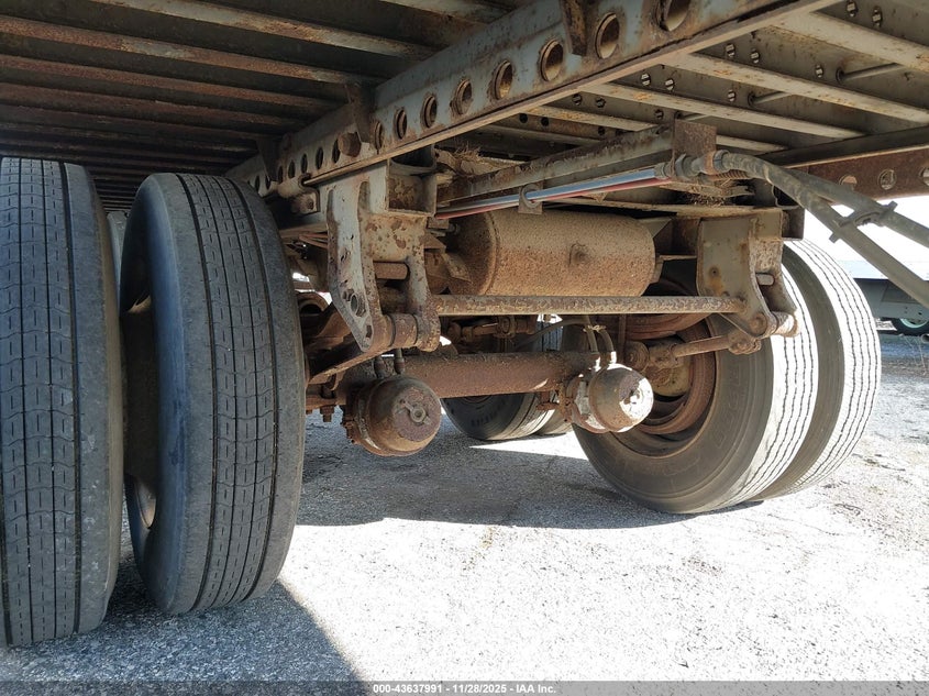 1988 GREAT DANE TRAILERS GREAT DANE TRAILERS auction photo 8