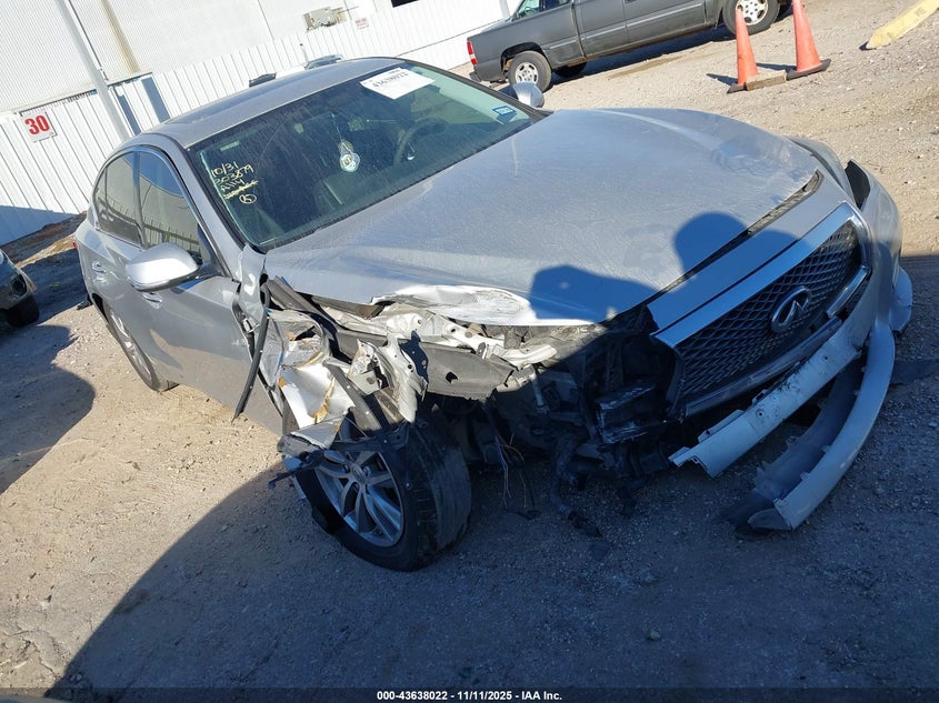 INFINITI Q50 3.0T PREMIUM