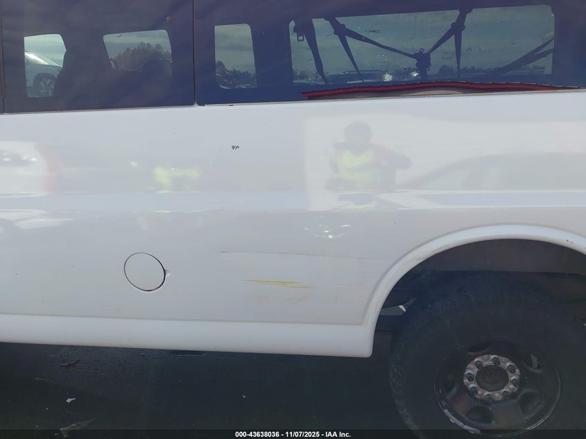 2008 Chevrolet Express Ls VIN: 1GAHG39K581109279 Lot: 43638036