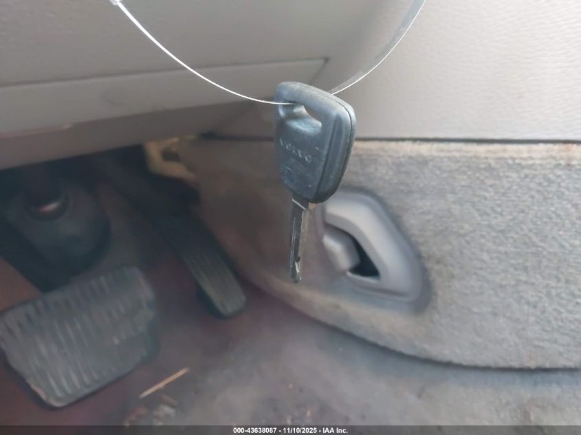 2005 Volvo Xc90 2.5T VIN: YV1CY592951144844 Lot: 43638087