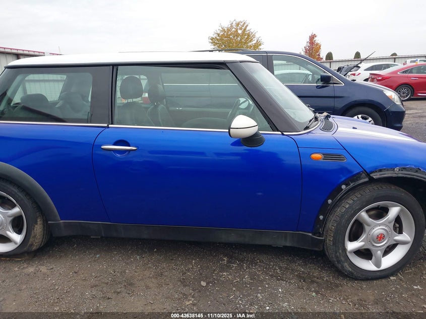 2003 Mini Cooper VIN: WMWRC334X3TE13366 Lot: 43638145