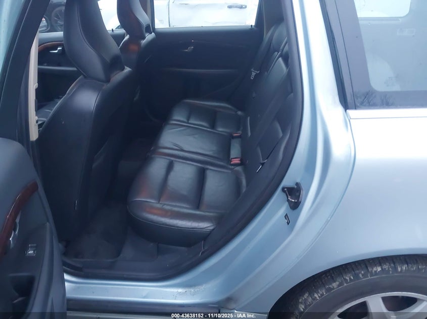 2009 Volvo V70 3.2 VIN: YV1BW982191098720 Lot: 43638152