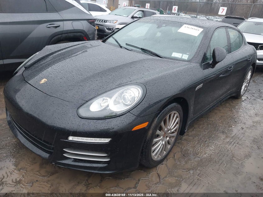 WP0AA2A74EL007225 2014 PORSCHE PANAMERA photo no. 2