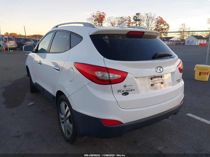 KM8JUCAG2FU971780 2015 HYUNDAI TUCSON photo no. 3