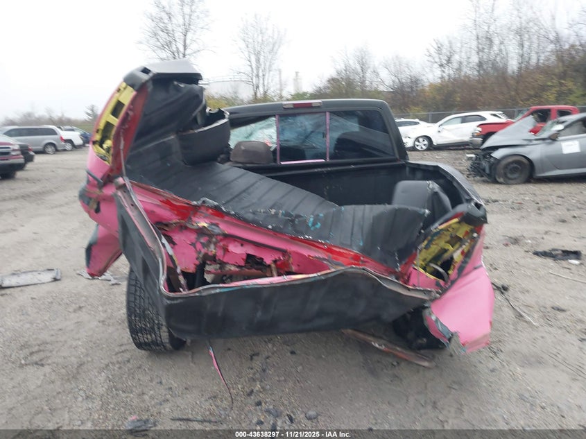 1996 Chevrolet Gmt-400 C1500 VIN: 1GCEC14W6TZ183079 Lot: 43638297