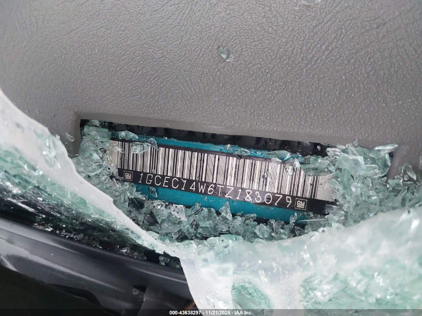 1996 Chevrolet Gmt-400 C1500 VIN: 1GCEC14W6TZ183079 Lot: 43638297