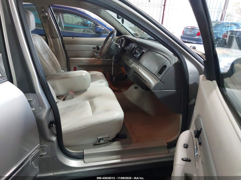 2MEHM75V78X615242 2008 MERCURY GRAND MARQUIS photo no. 5