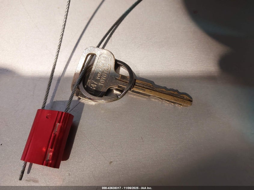 2003 Toyota Matrix Xr VIN: 2T1LR32E43C025717 Lot: 43638317