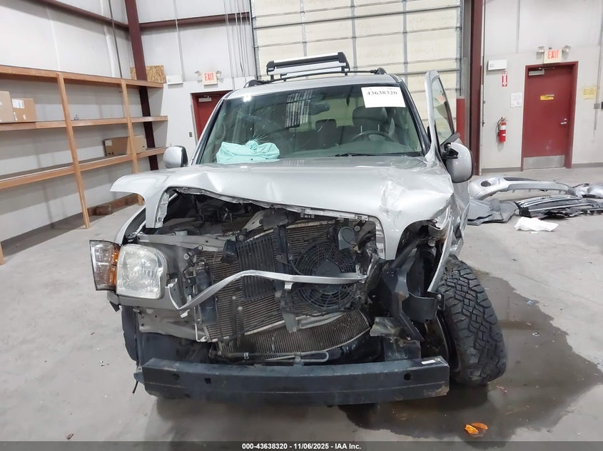 2003 Toyota Sequoia Limited V8 VIN: 5TDBT48A93S199748 Lot: 43638320