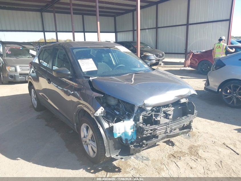 NISSAN KICKS S XTRONIC CVT