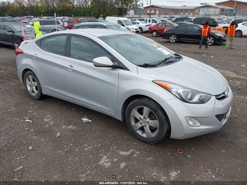 HYUNDAI ELANTRA GLS