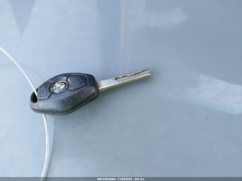 2005 BMW Z4 2.5I VIN: 4USBT33515LS55510 Lot: 43638484