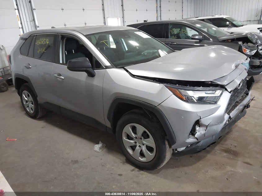 TOYOTA RAV4 LE