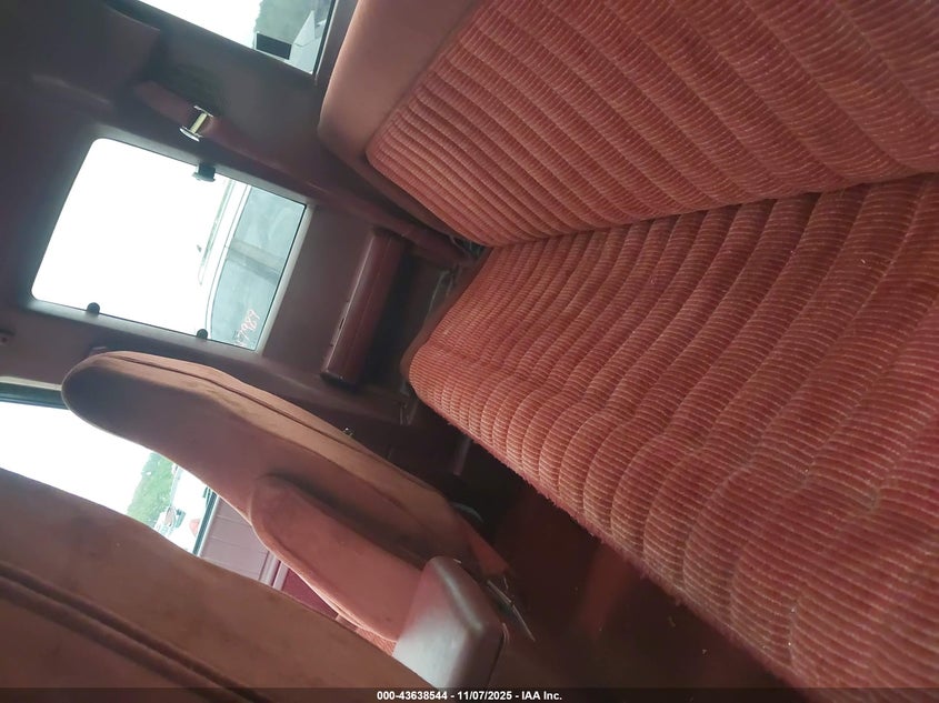 1994 Chevrolet Gmt-400 K1500 VIN: 1GCEK19K5RE289323 Lot: 43638544