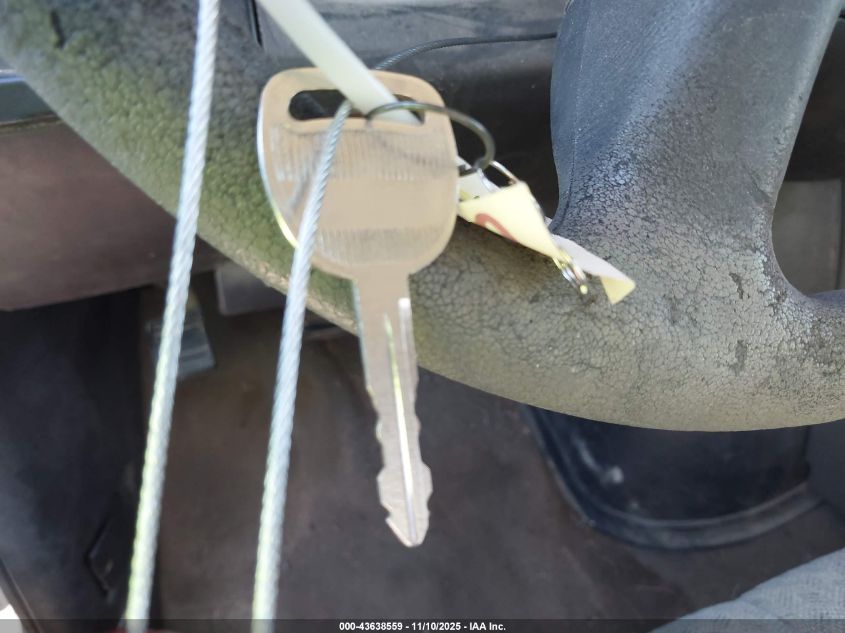 2004 GMC Savana Standard VIN: 1GJGG25U241127181 Lot: 43638559