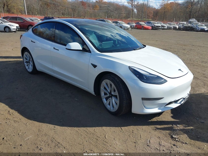 TESLA MODEL 3 REAR-WHEEL DRIVE